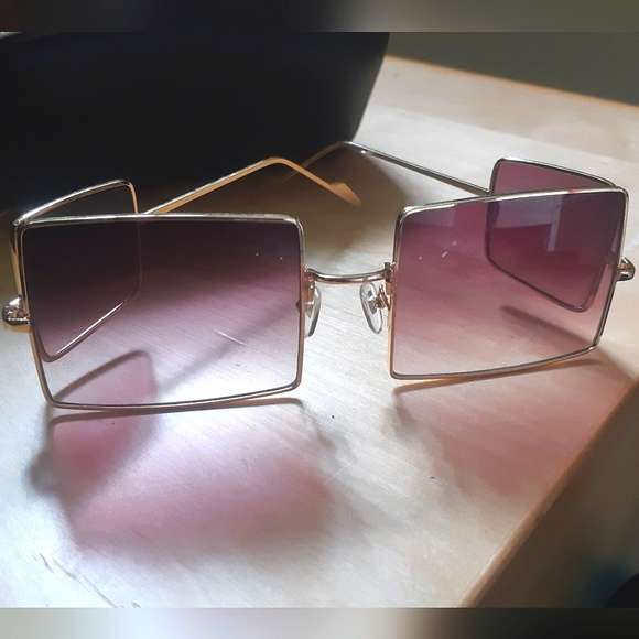 Variety cheap sunglasses pack - Picture 1 of 4